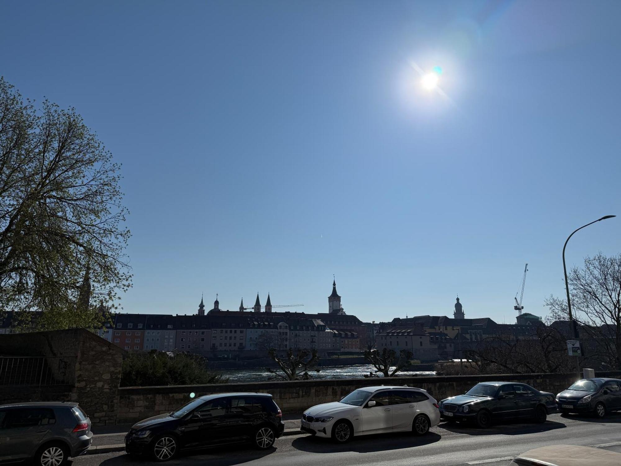 Wohnen Am Main Appartement Würzburg Buitenkant foto